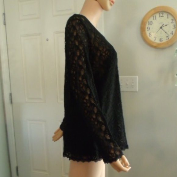 APT. 9 - XL Lined Black Embroidered Top - Picture 6 of 6